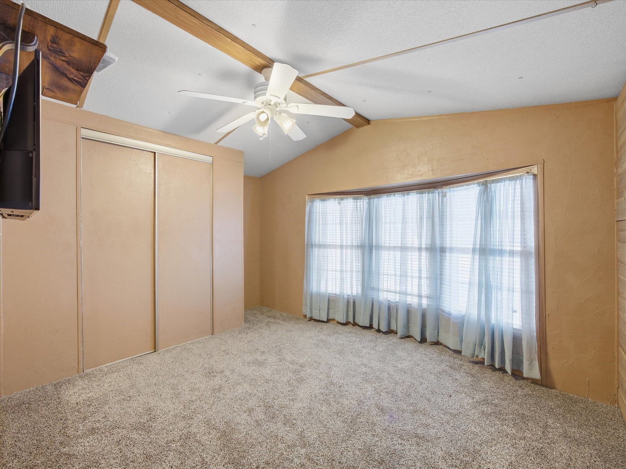 196 S Perch Road Bowie TX 76230