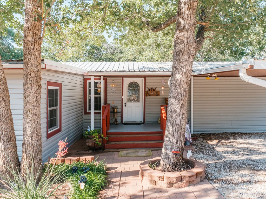 196 S Perch Road Bowie TX 76230