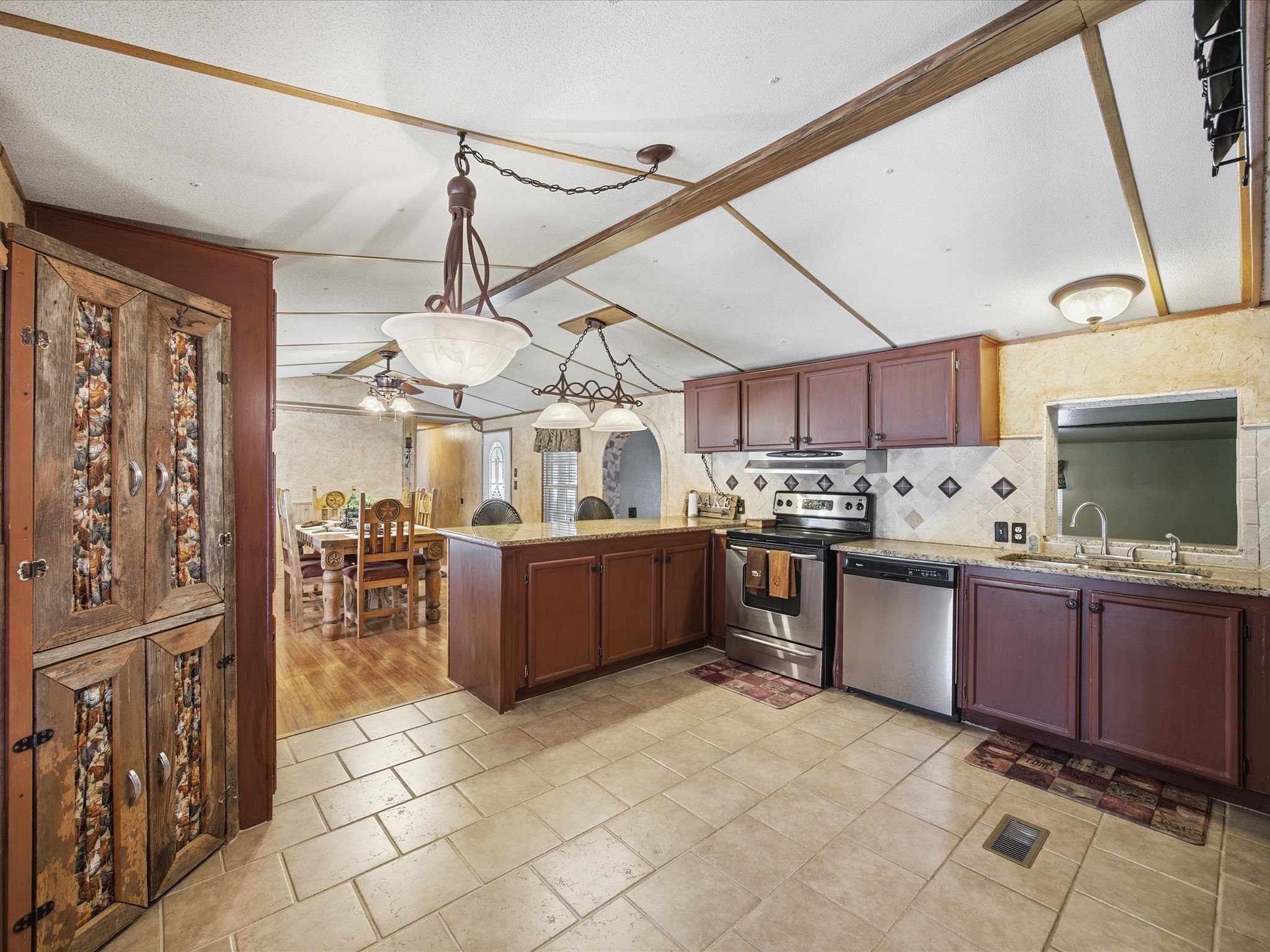 196 S Perch Road Bowie TX 76230