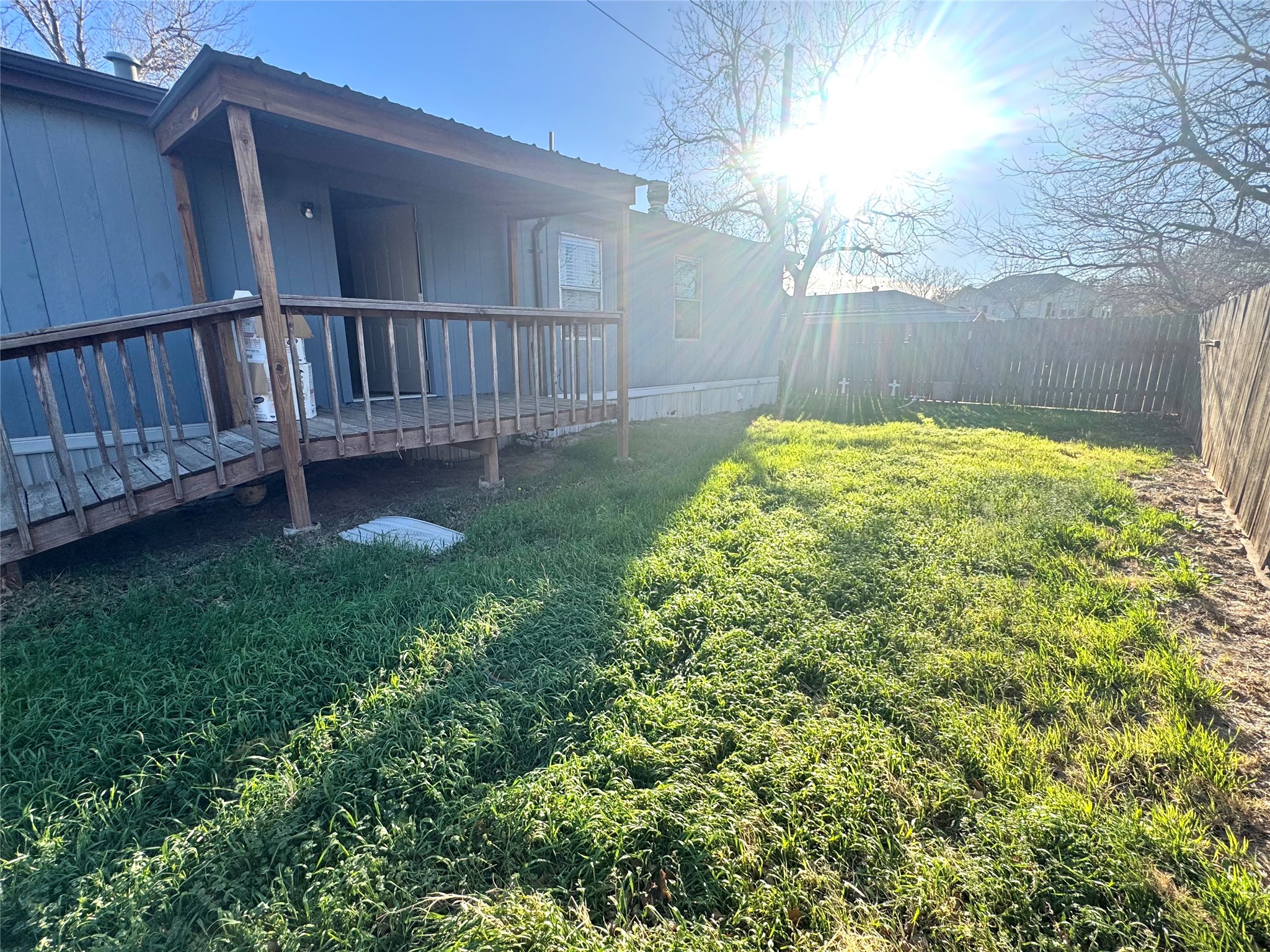 211 W F Munday TX 76371