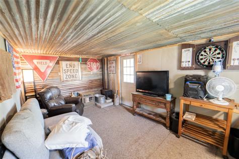 703 N Harvey Street Breckenridge TX 76424