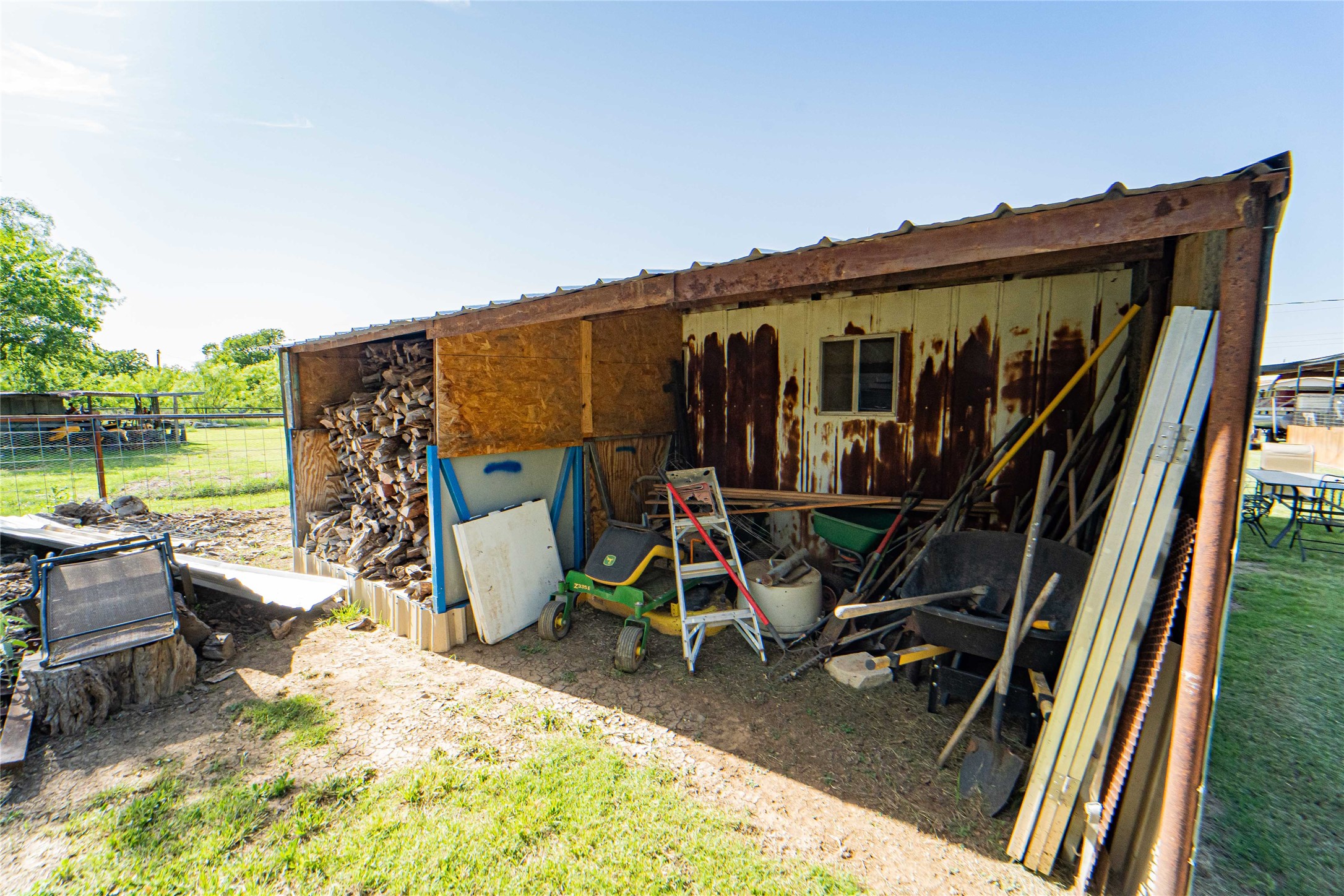 703 N Harvey Street Breckenridge TX 76424