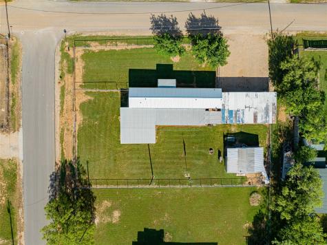 703 N Harvey Street Breckenridge TX 76424
