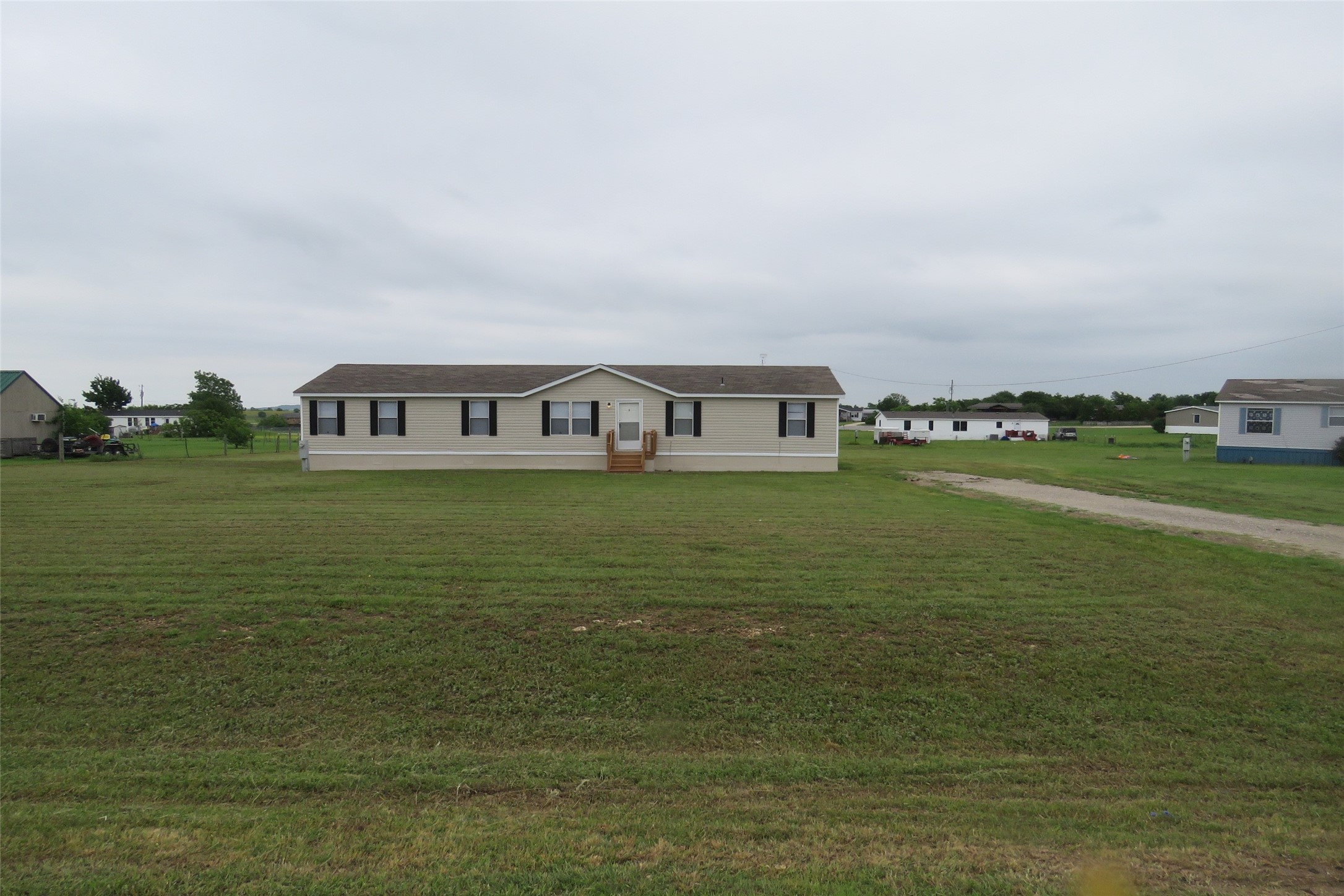9208 Kansas Street Joshua TX 76058
