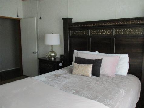214 County Road 3432 Paradise TX 76073