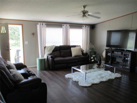214 County Road 3432 Paradise TX 76073