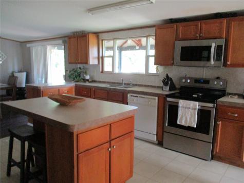214 County Road 3432 Paradise TX 76073