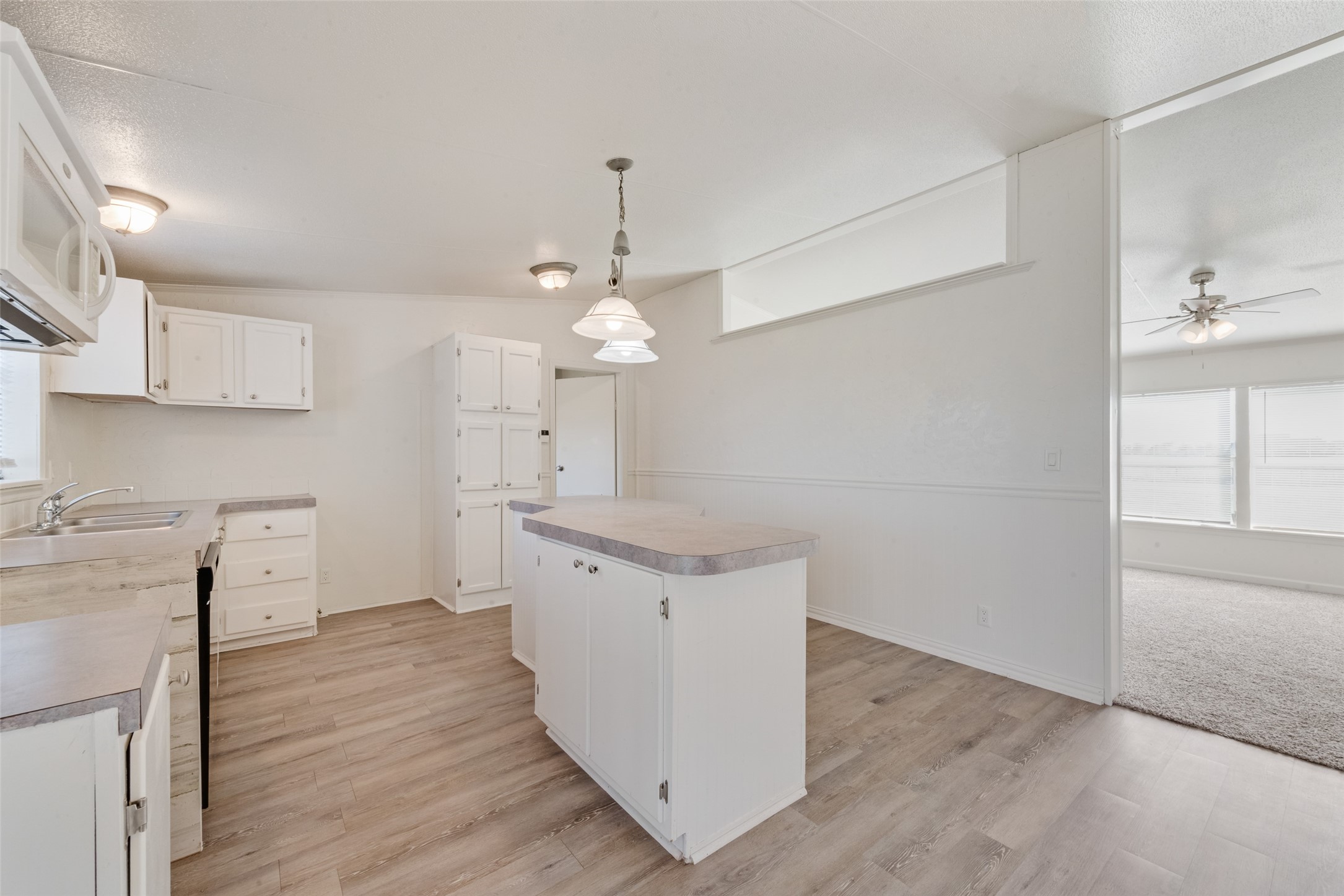 817 Kaufman Street Rosser TX 75157