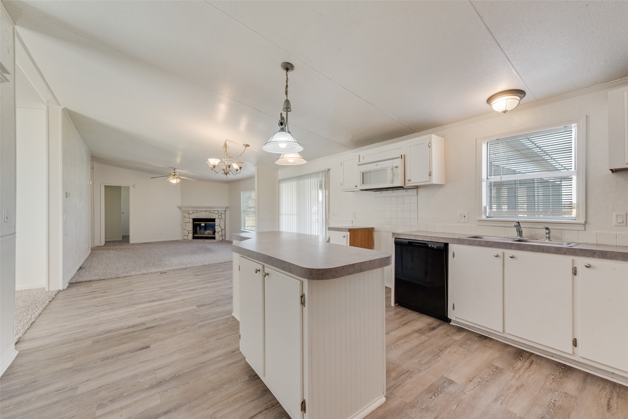 817 Kaufman Street Rosser TX 75157