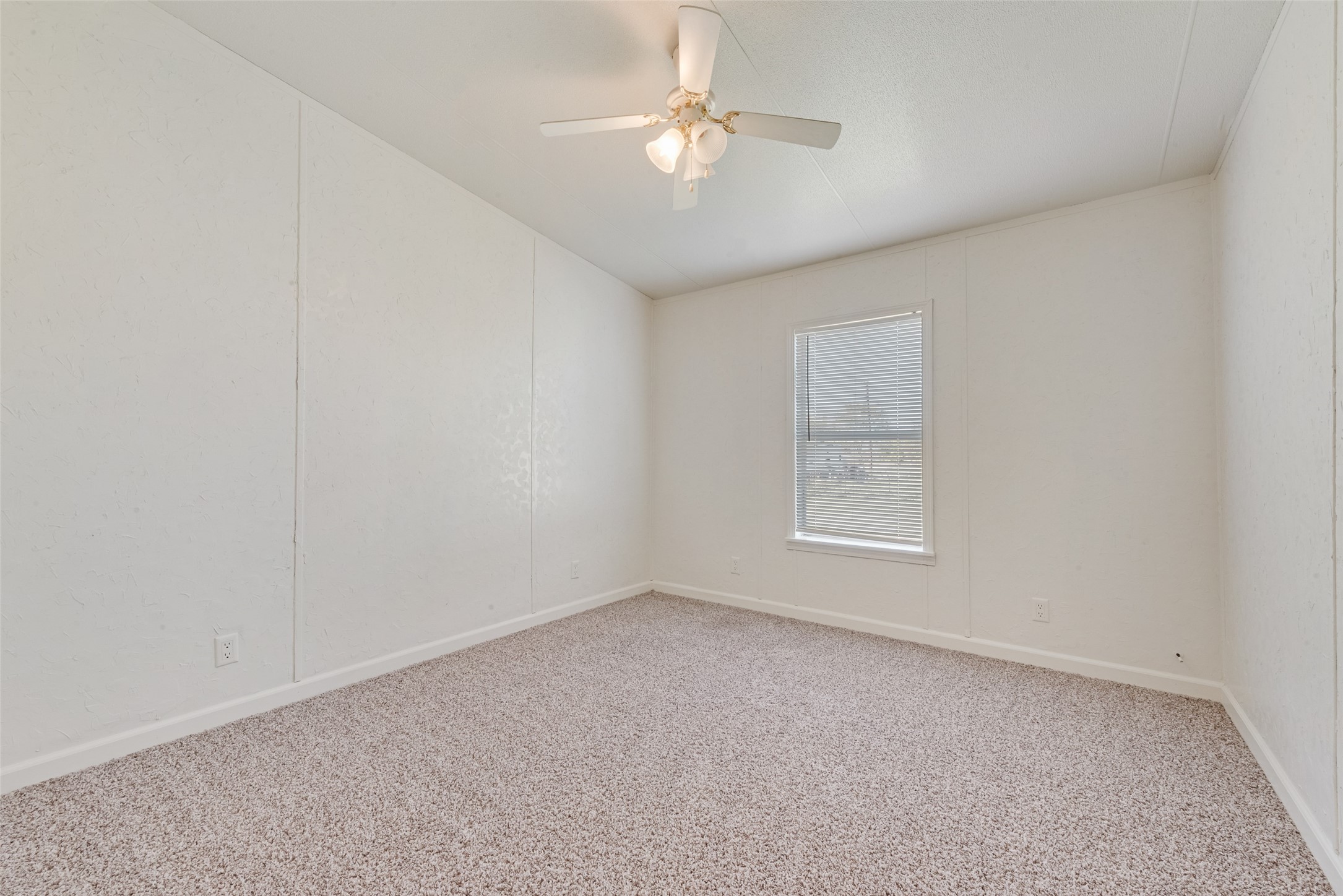 817 Kaufman Street Rosser TX 75157