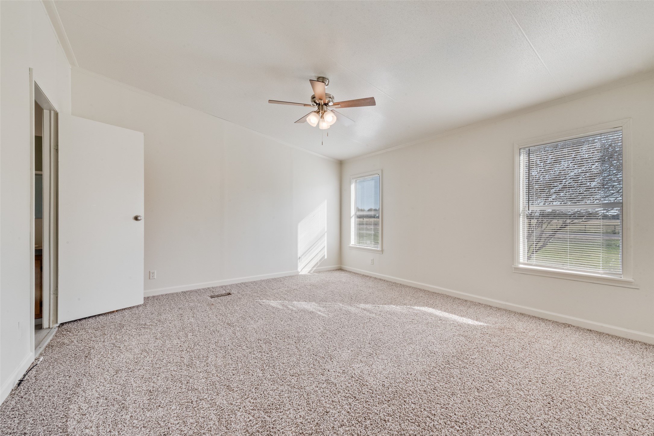 817 Kaufman Street Rosser TX 75157