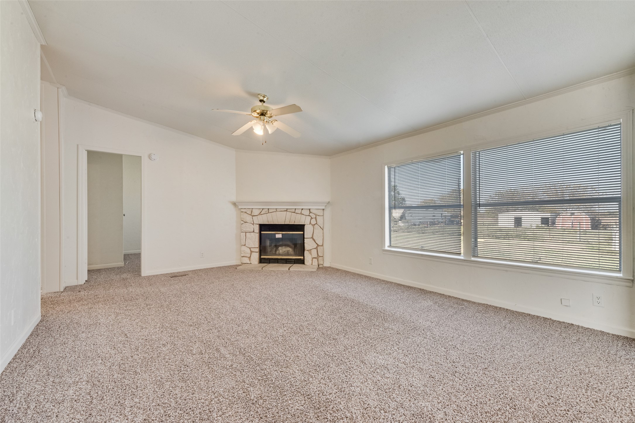 817 Kaufman Street Rosser TX 75157