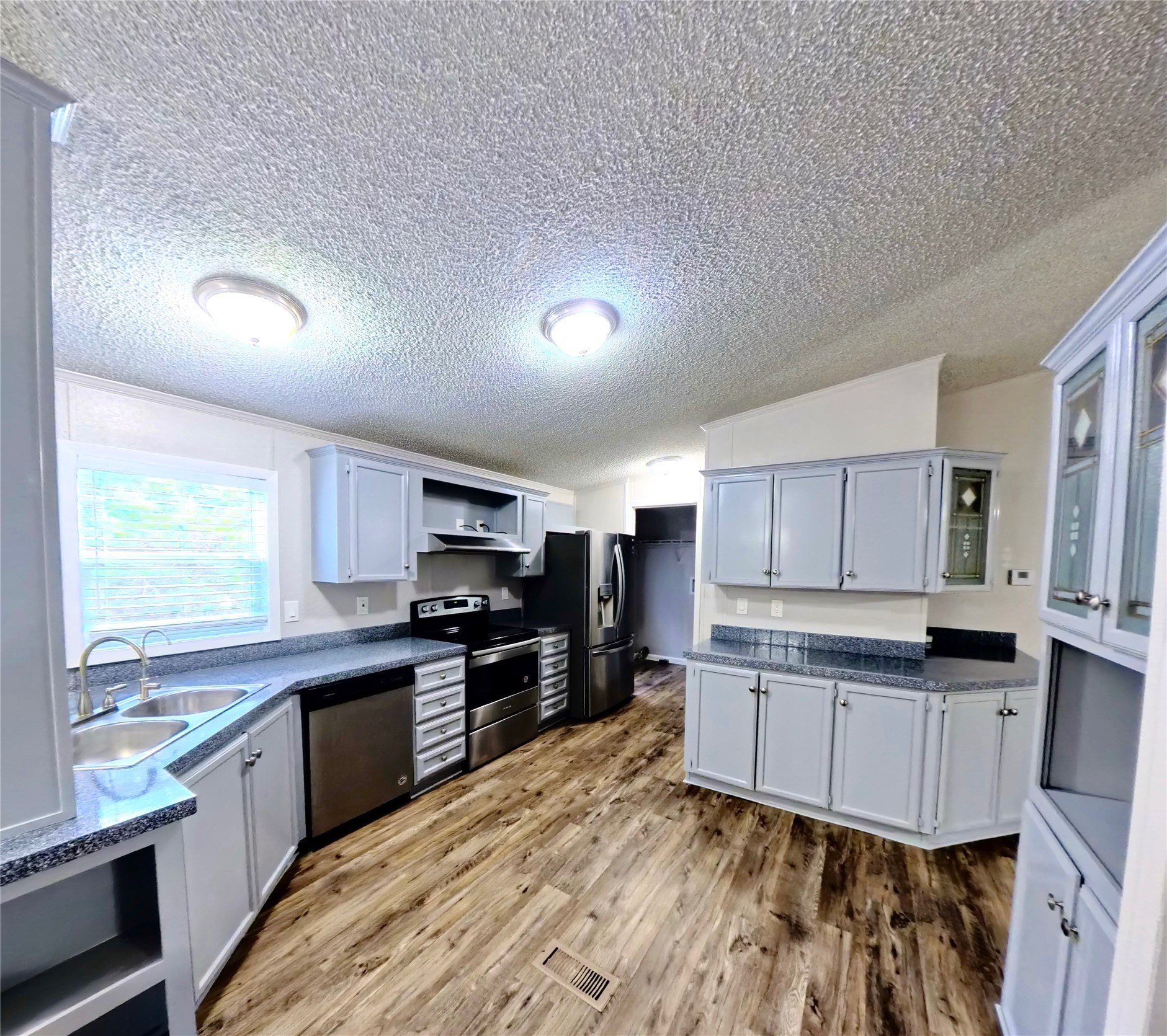 1315 Phoenix Court Granbury TX 76048