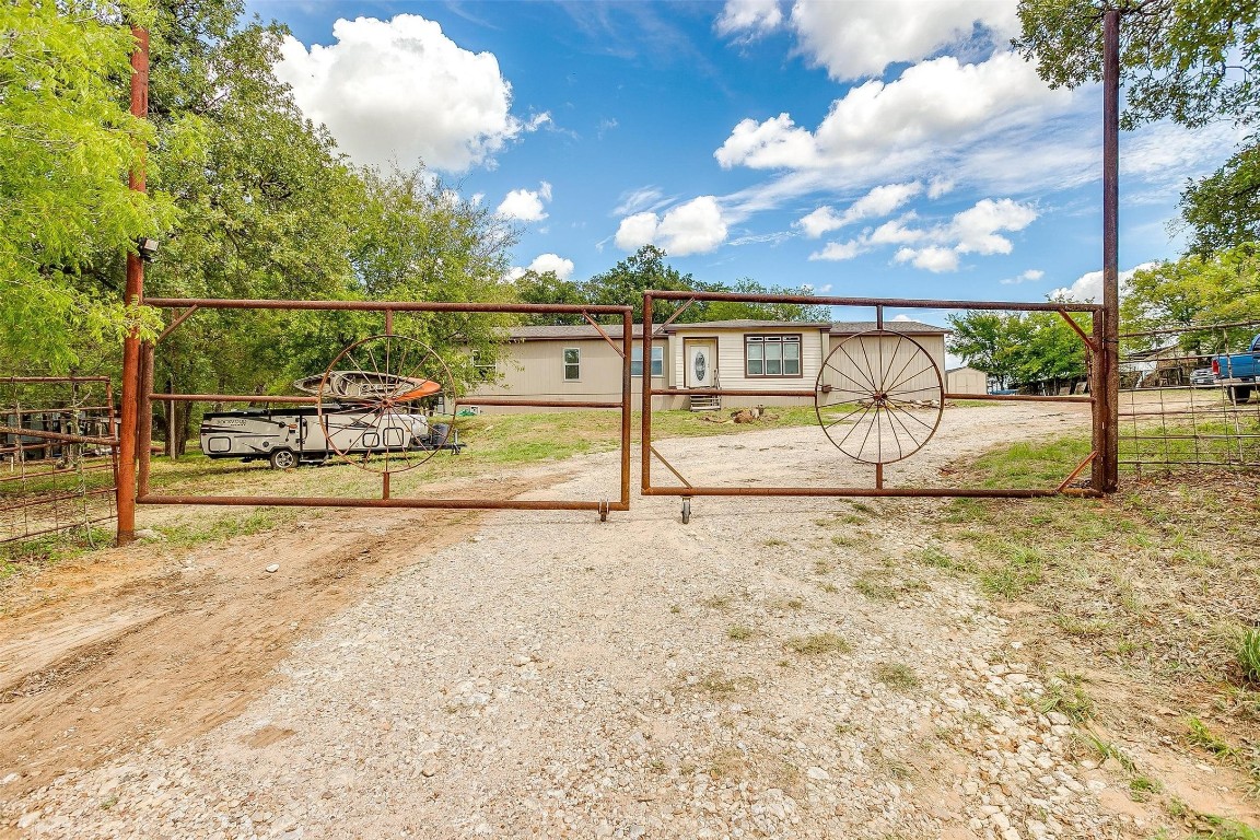 6200 County Road 1022 Joshua TX 76058