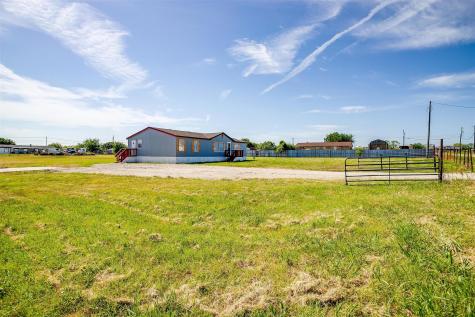 7408 Gold Creek Lane Joshua TX 76058