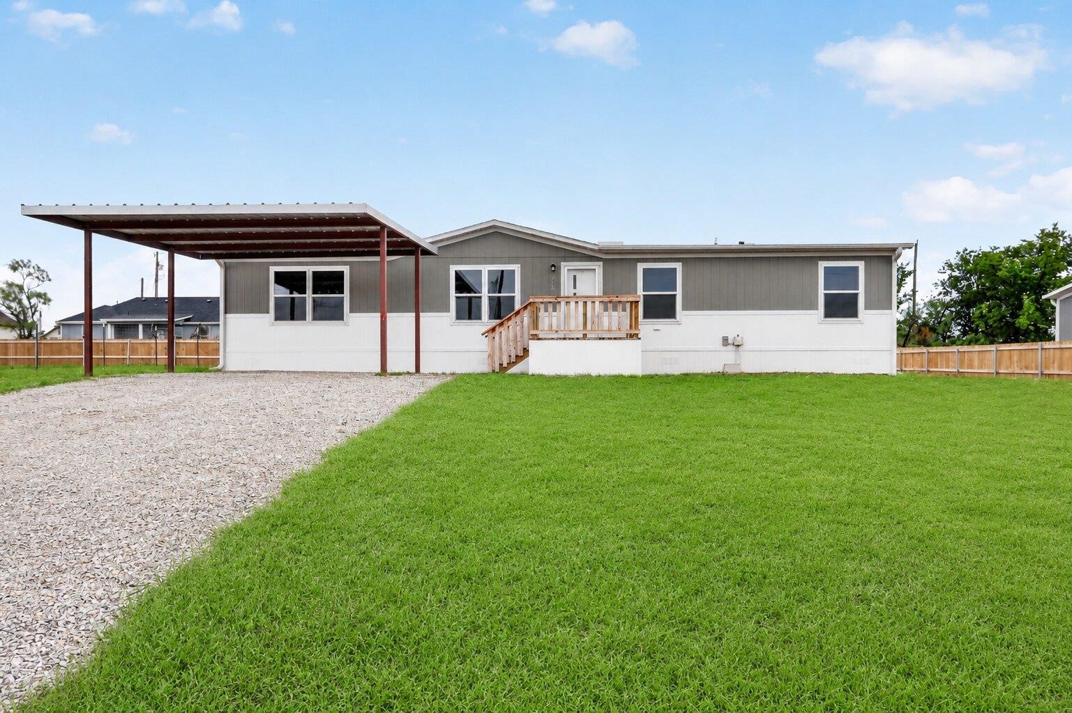 215 Overland Trail Bridgeport TX 76426