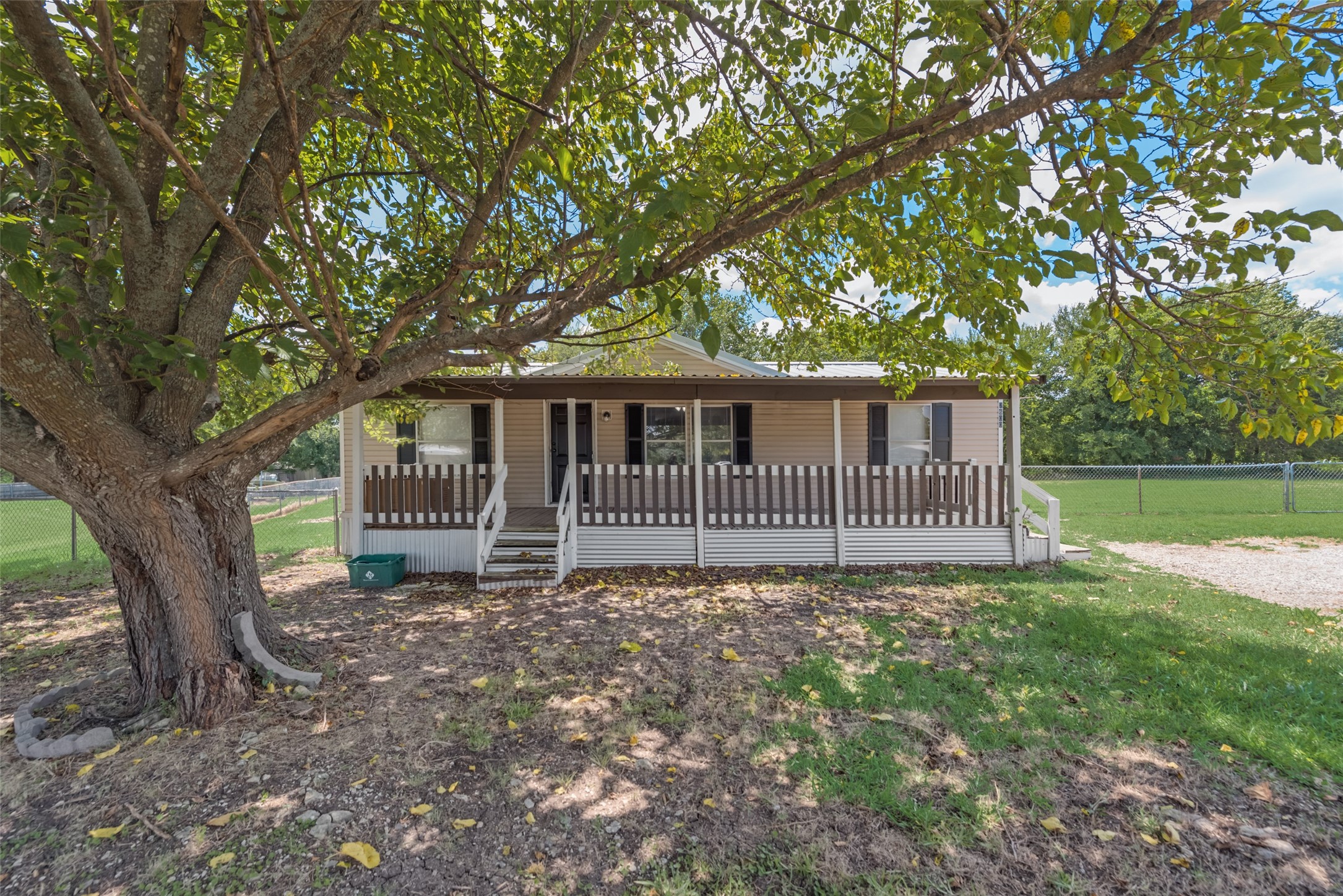 2600 W Hideaway Court Midlothian TX 76065