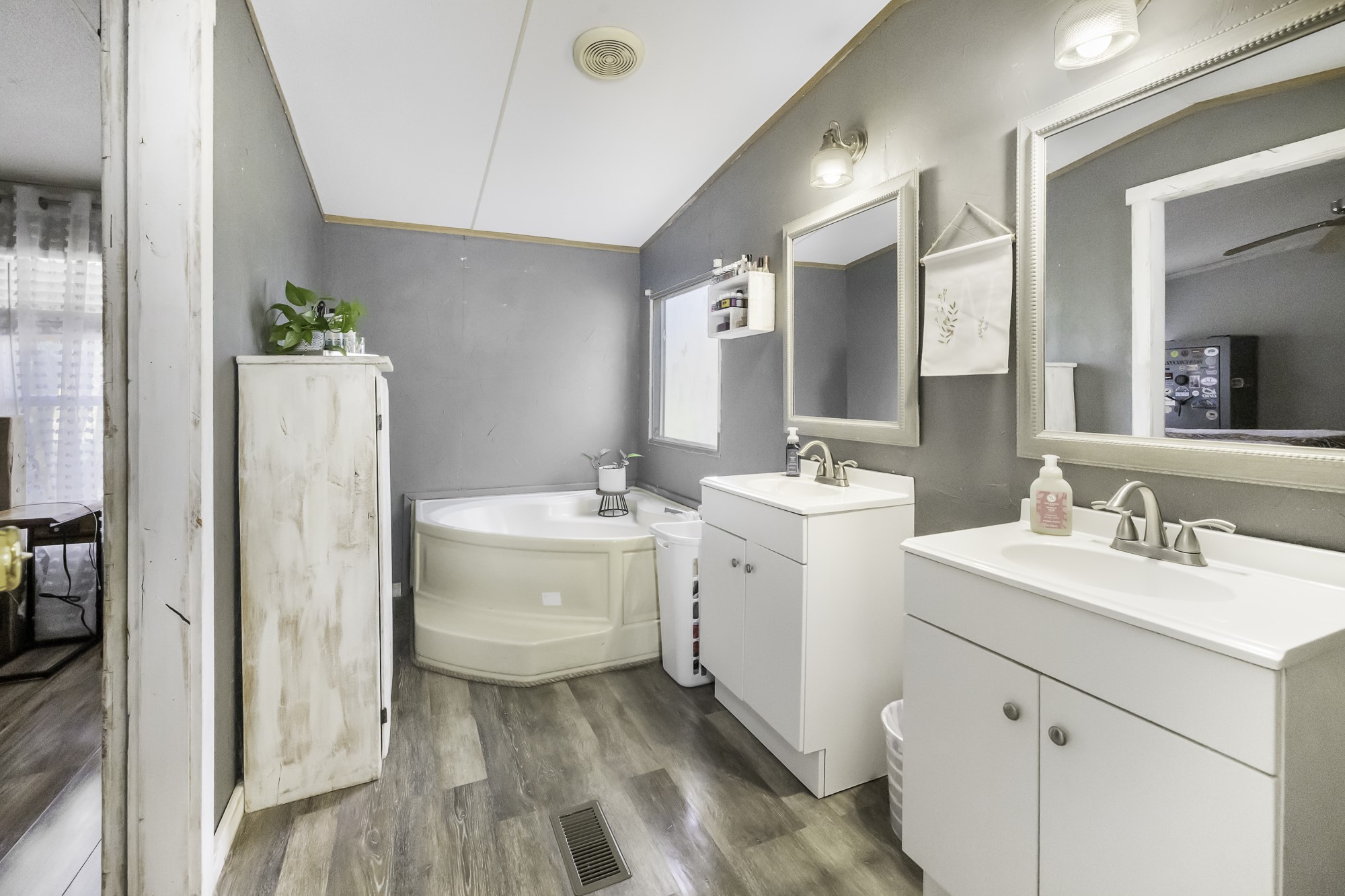 352 Jennifer Lane Moody TX 76524
