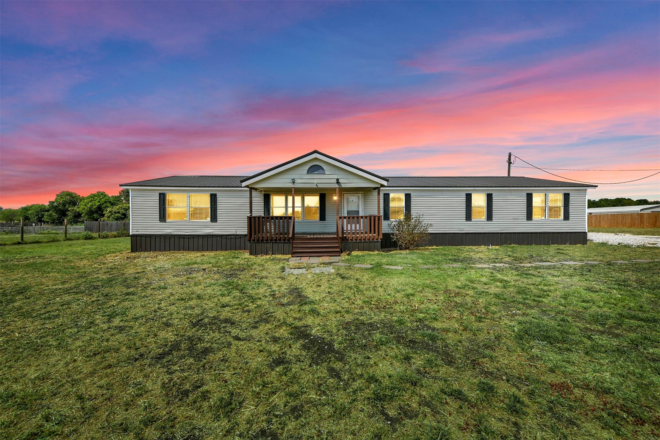 198 Private Road 4433 Rhome TX 76078