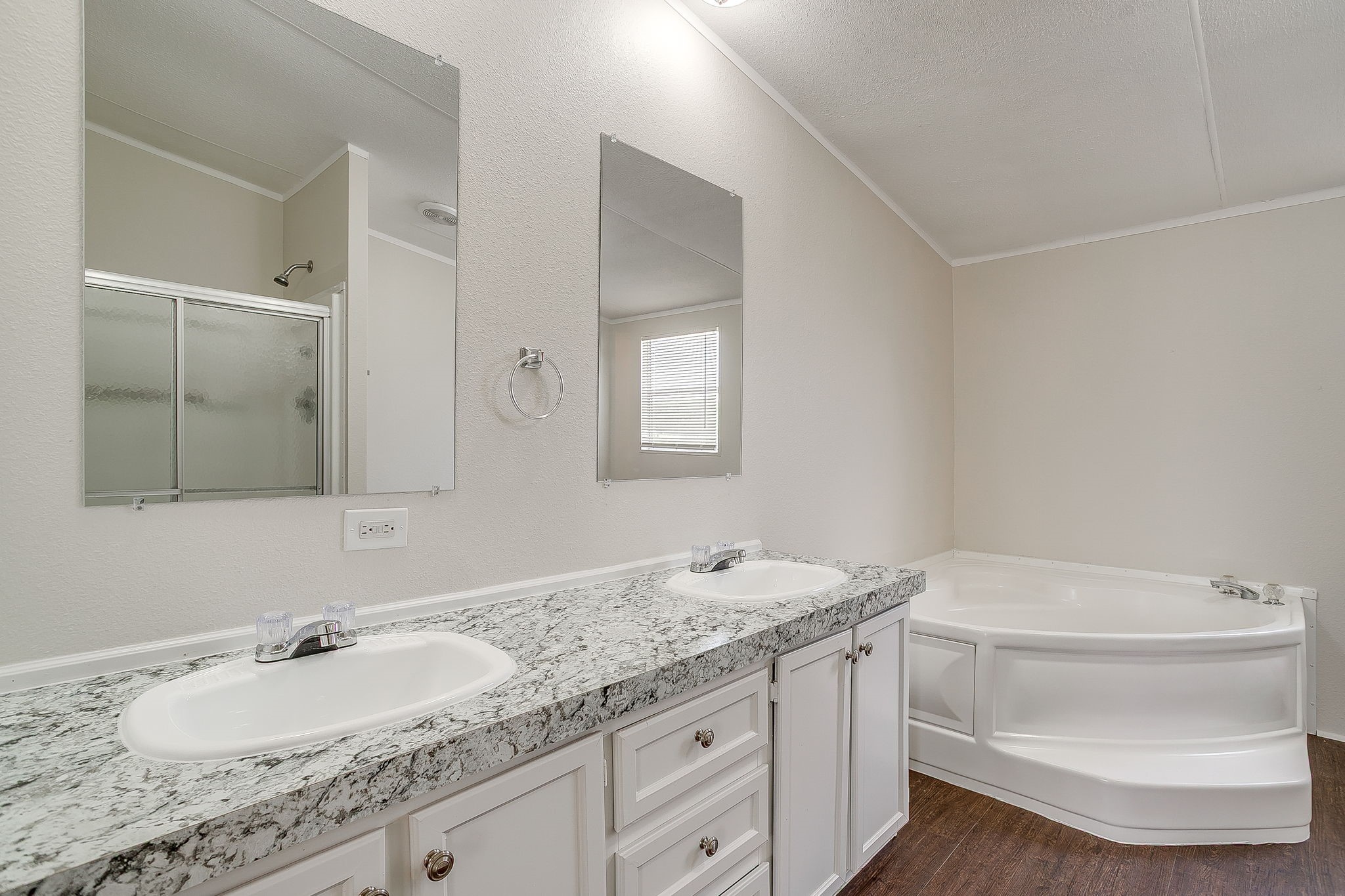 150 Hearne Lane Red Oak TX 75154