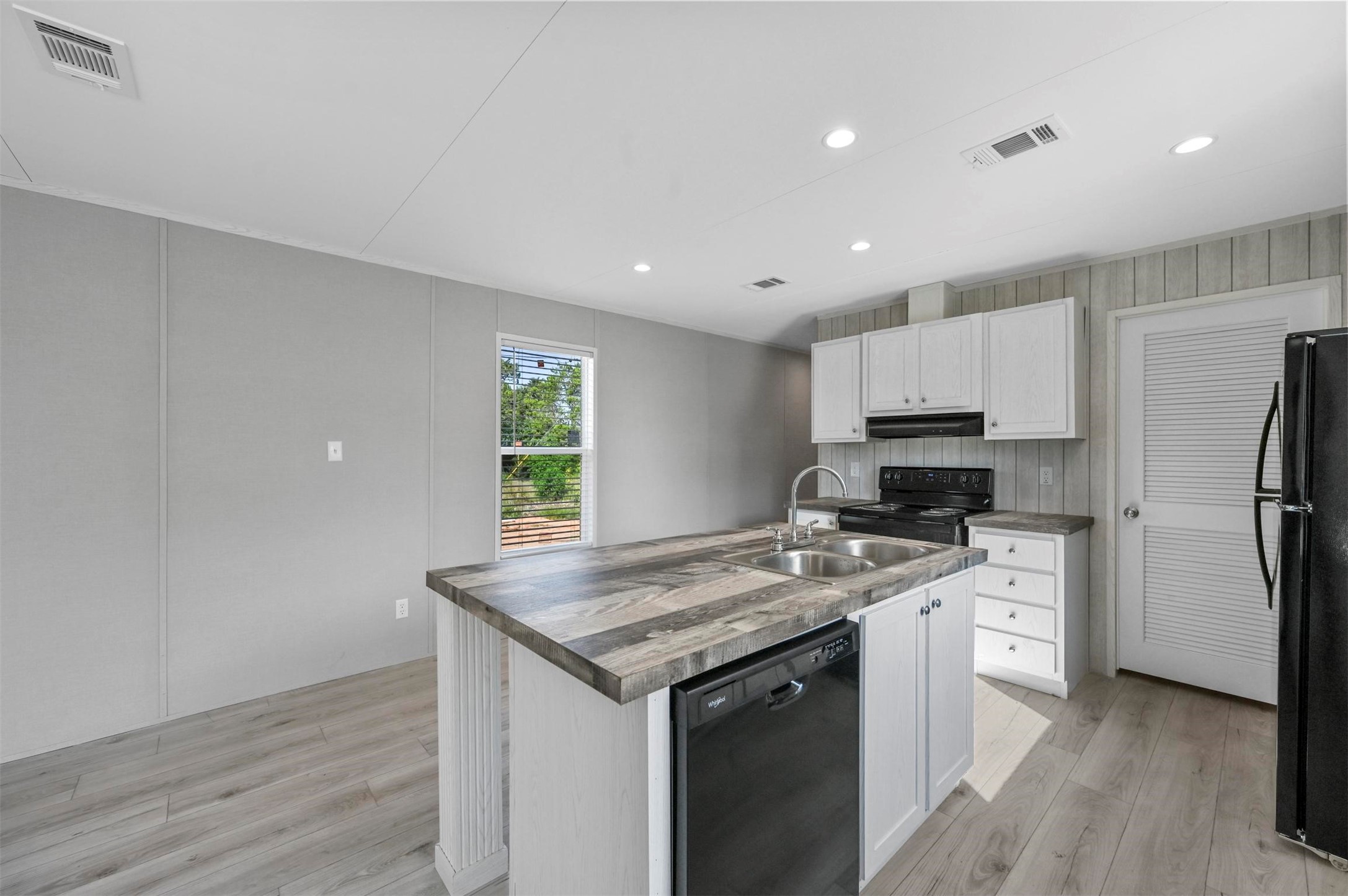 2722 Cypress Street Granbury TX 76048