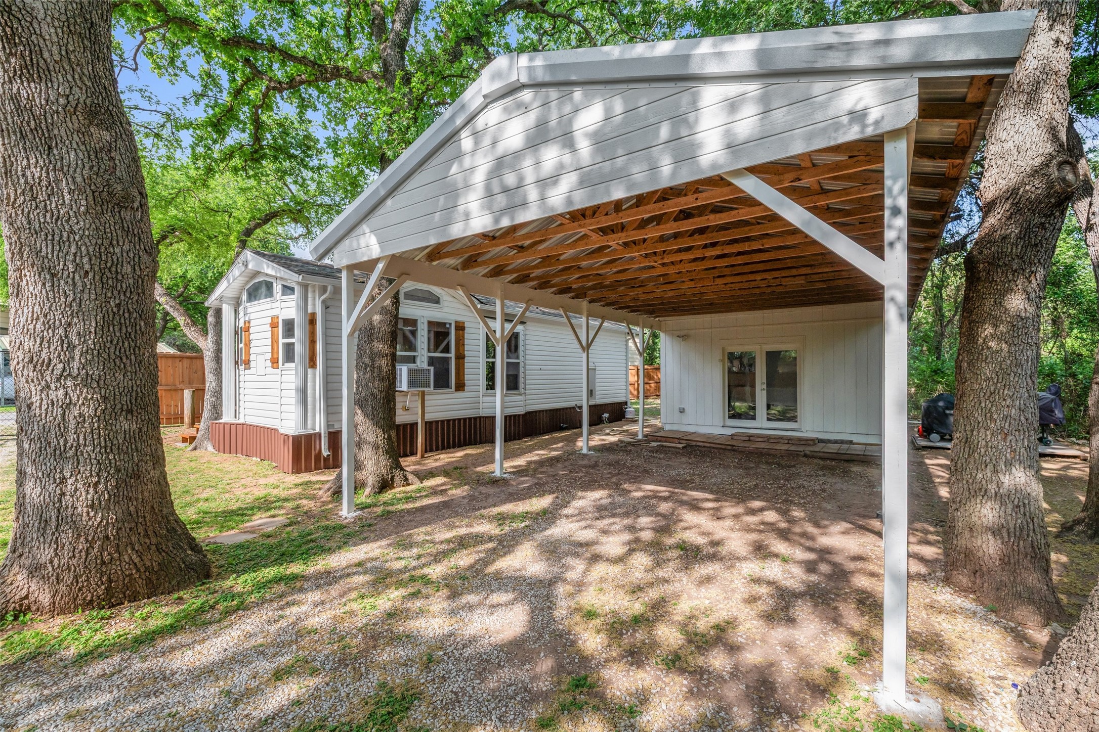 3841 Boquillas Circle Granbury TX 76048