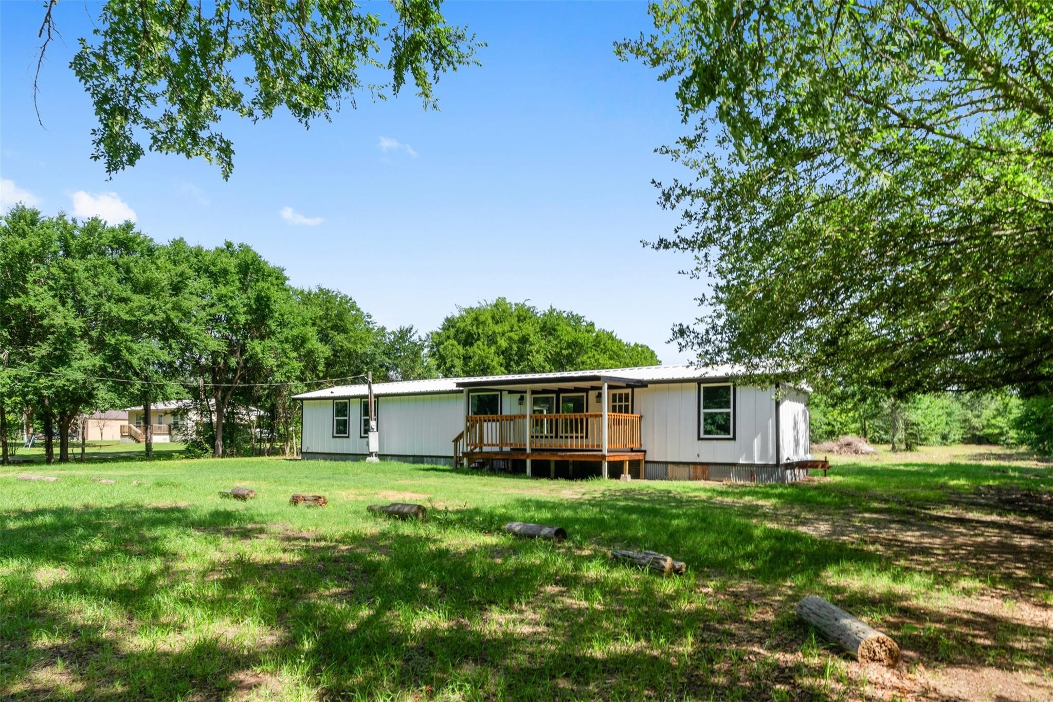19930 Leisureland Road Payne Springs TX 75156
