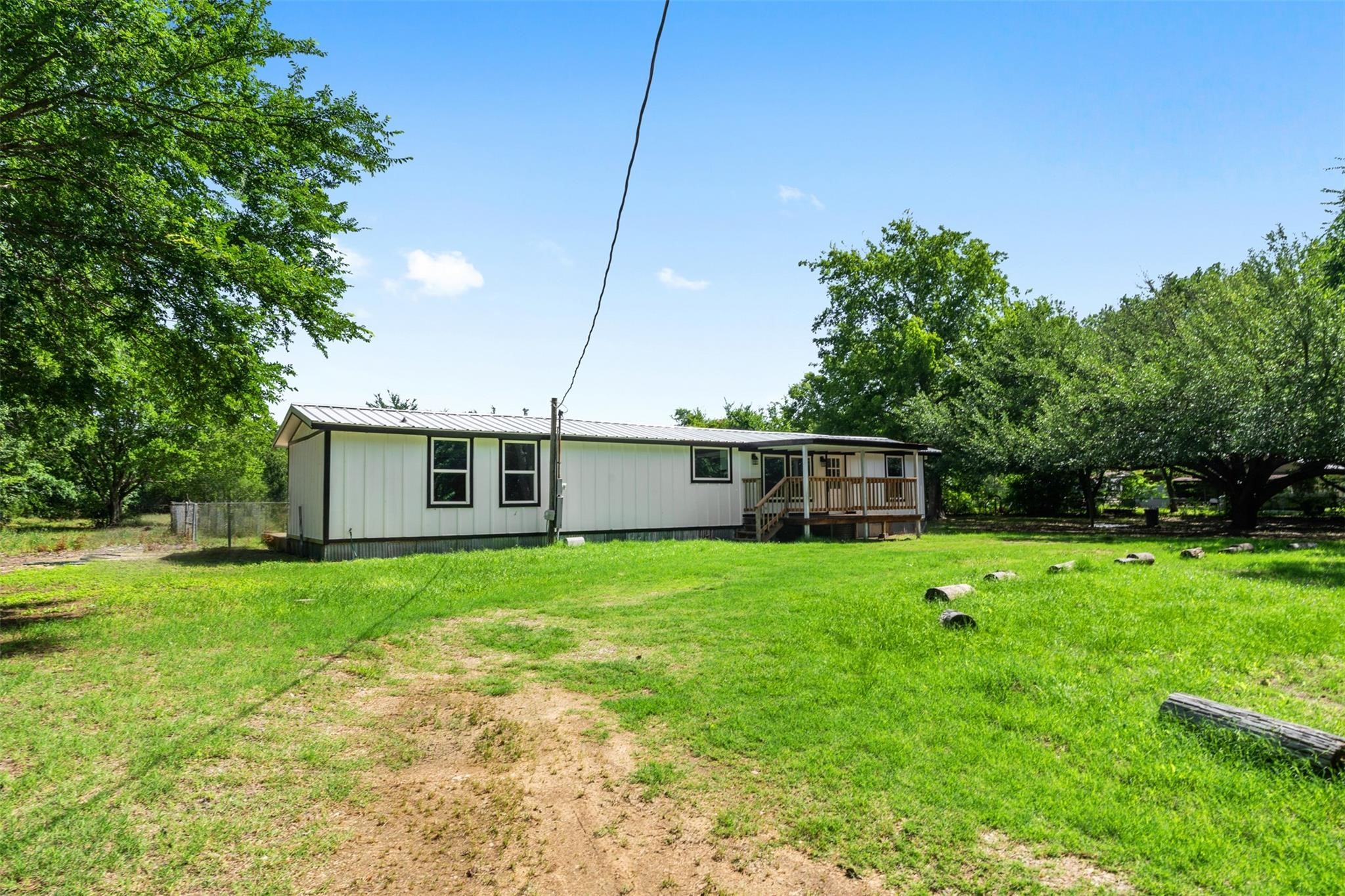 19930 Leisureland Road Payne Springs TX 75156