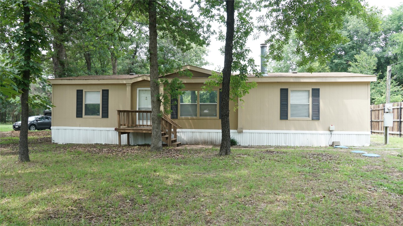 123 Golden Oaks Drive Mabank TX 75156