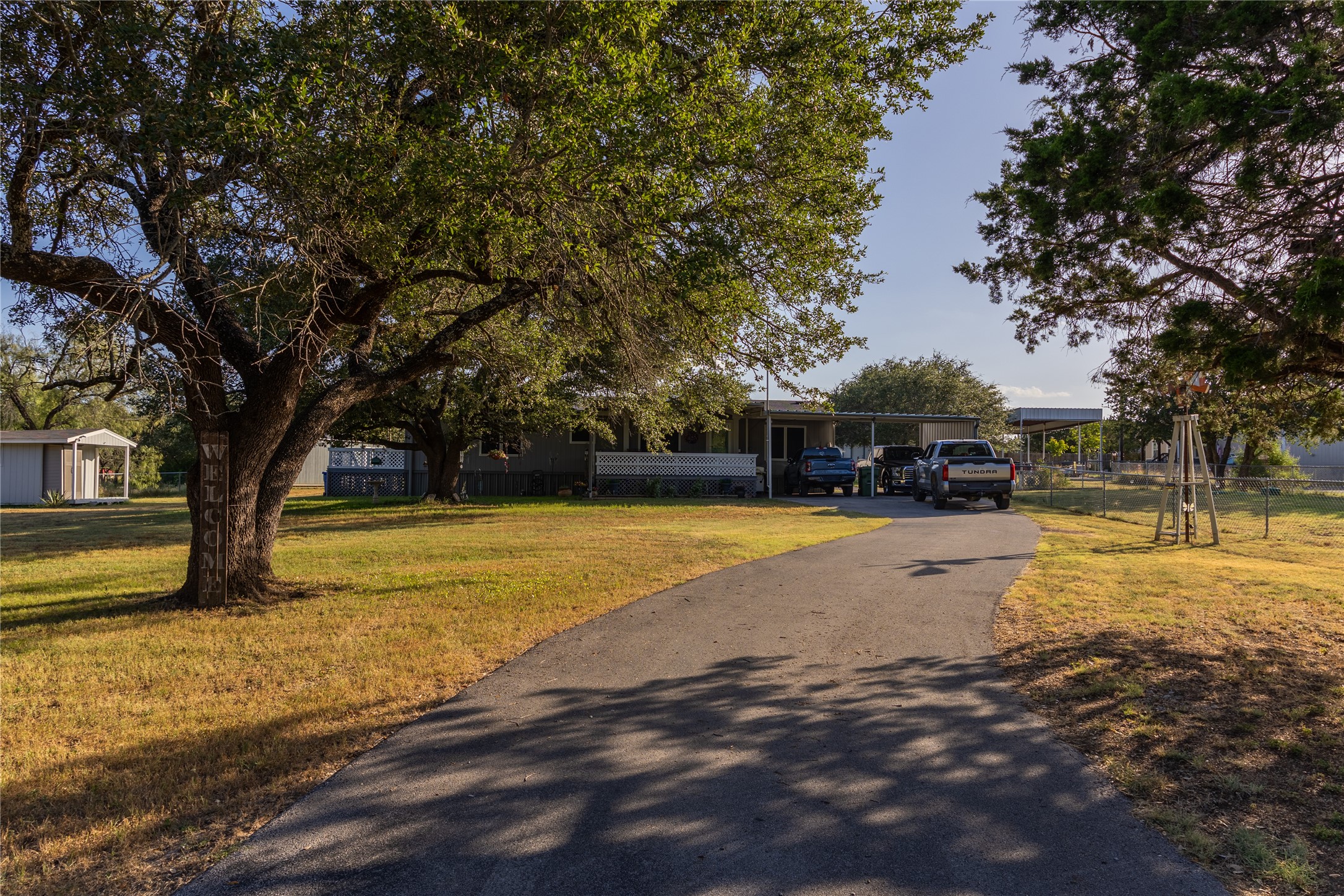 2808 Hilltop Road Granbury TX 76048
