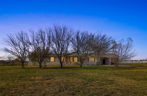 672 County Road 2733 Caddo Mills TX 75135