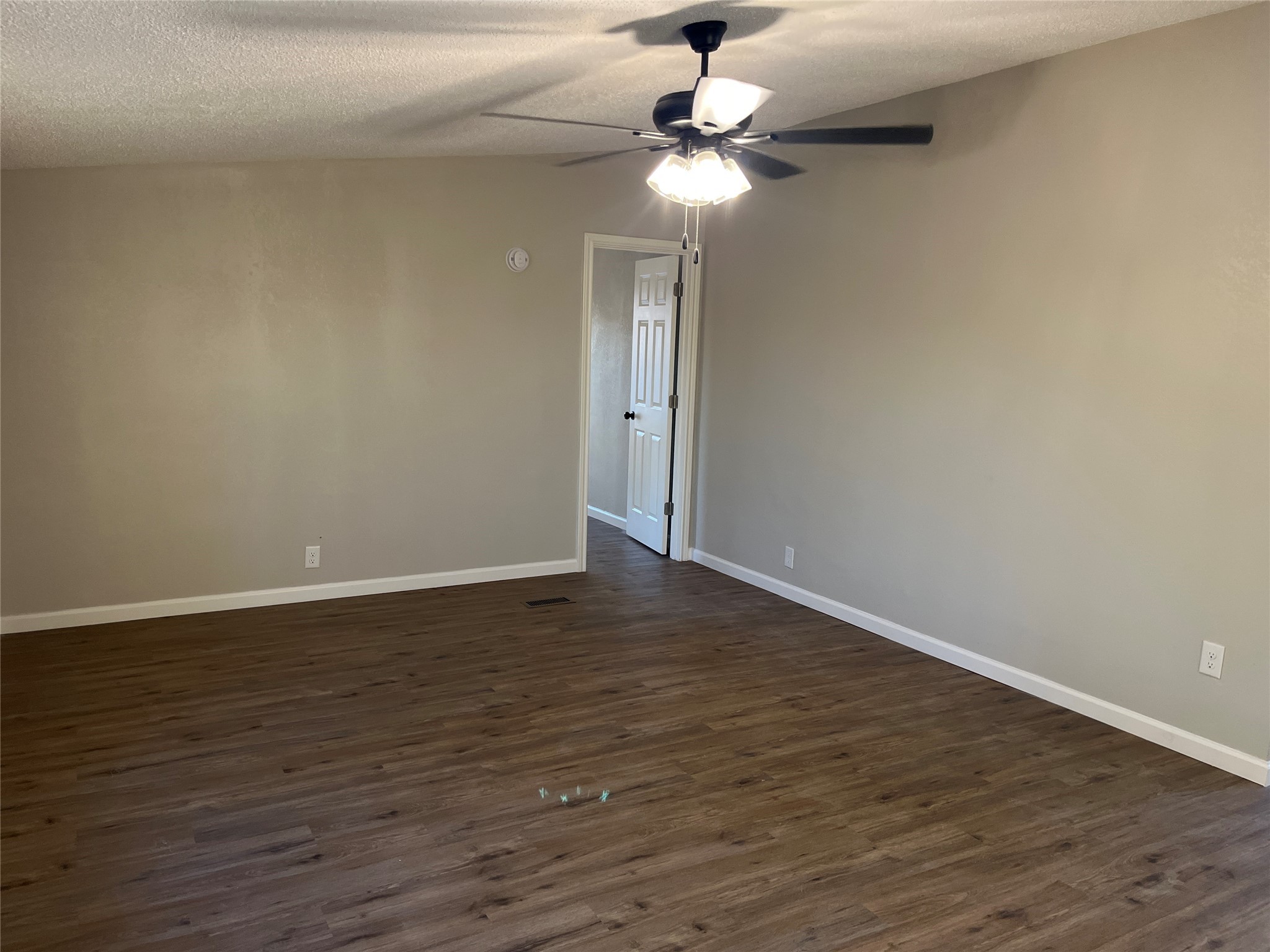 2237 Fm 1182 Ennis TX 75119
