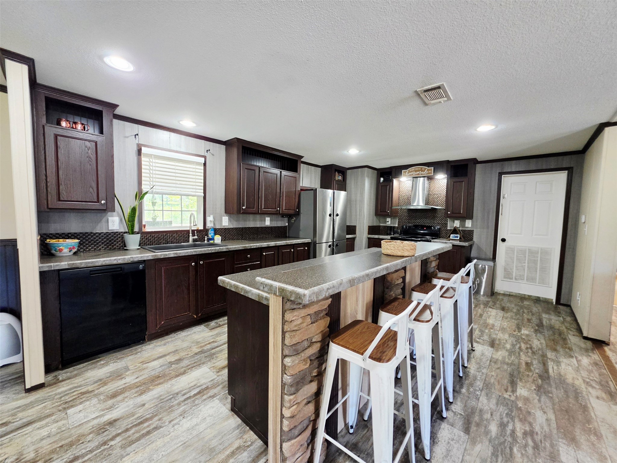 4193 Broken Bow Lone Oak TX 75453