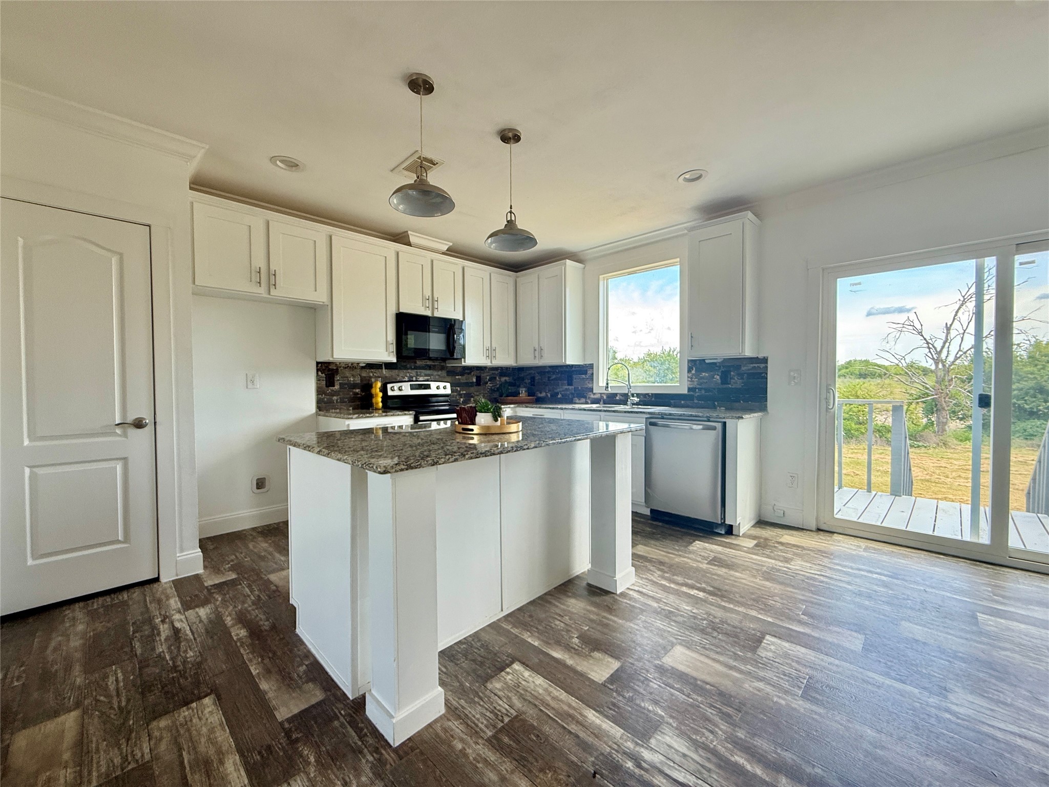 12918 Cleburne Highway Cresson TX 76035