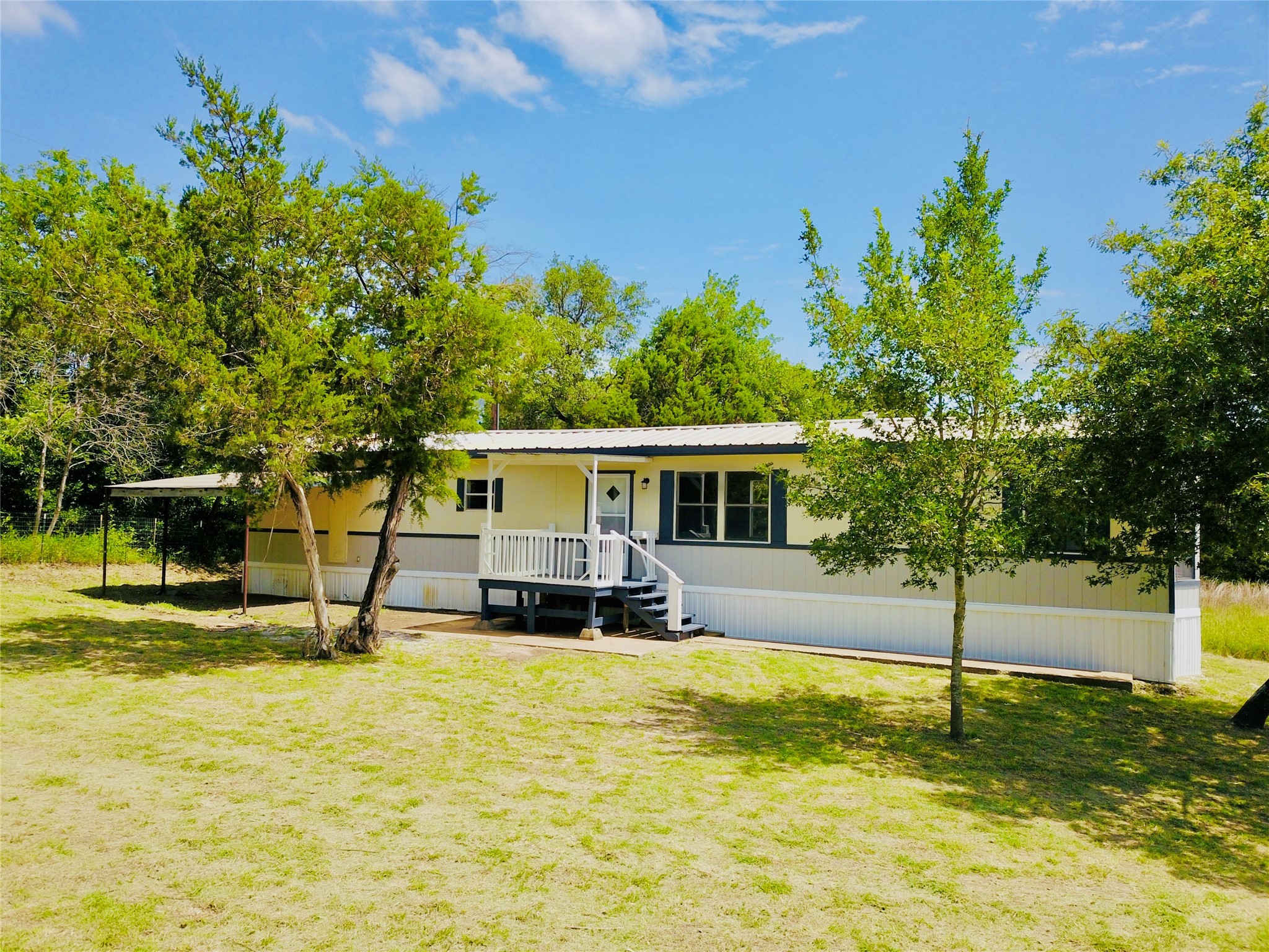 6121 New Mexico Trail Granbury TX 76048
