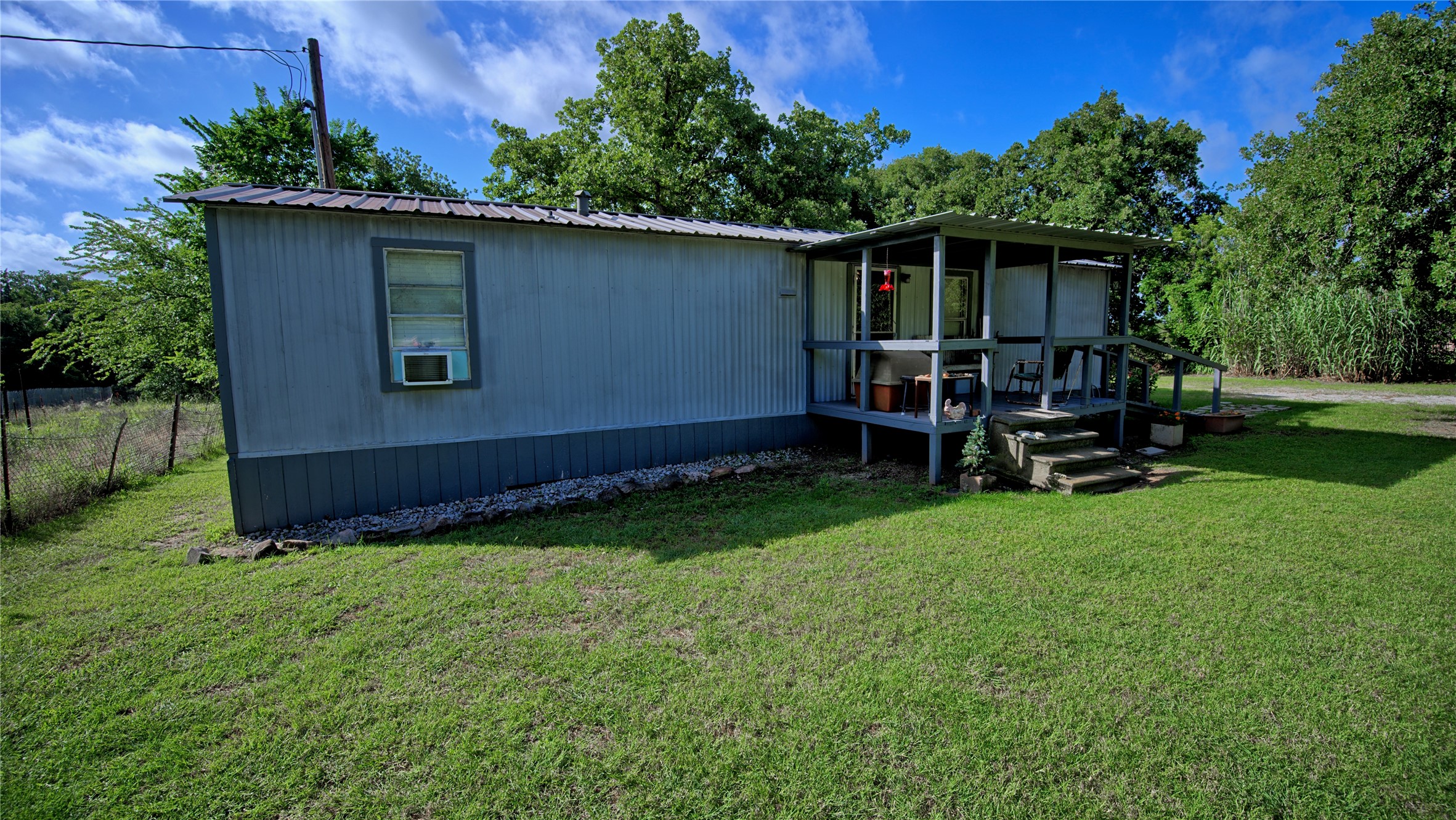 864 Upper Montague Road Bowie TX 76230