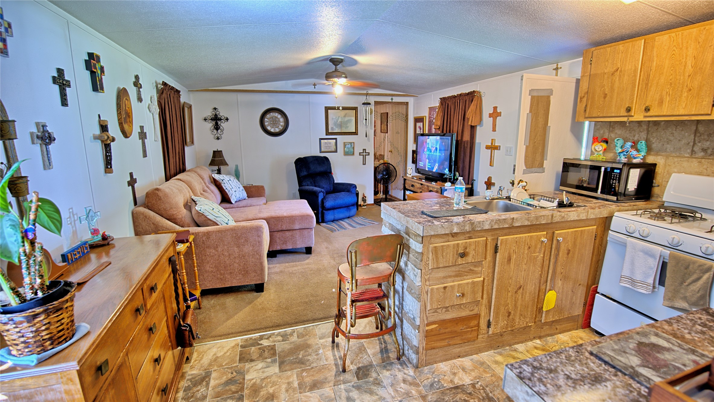 864 Upper Montague Road Bowie TX 76230