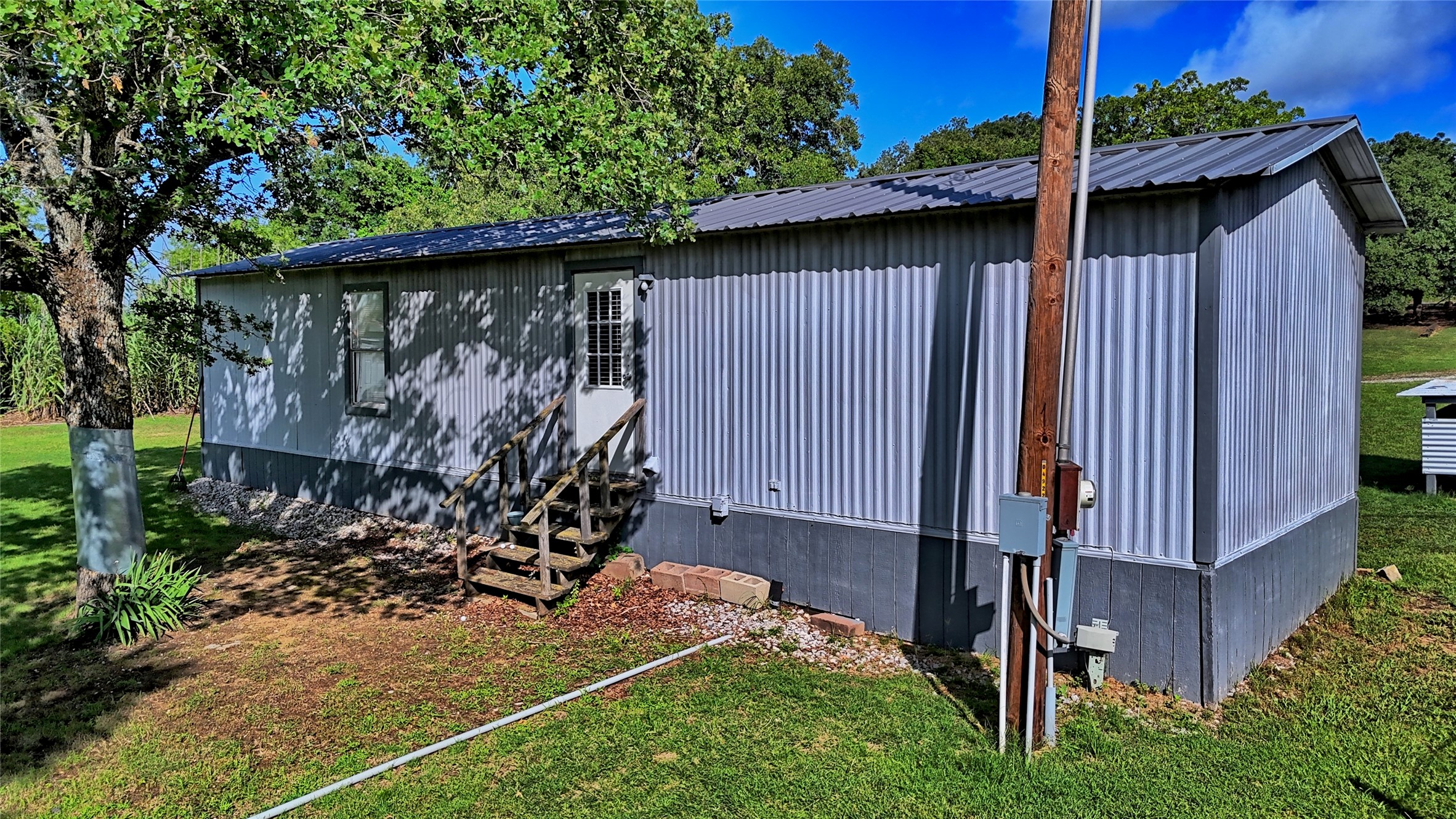 864 Upper Montague Road Bowie TX 76230