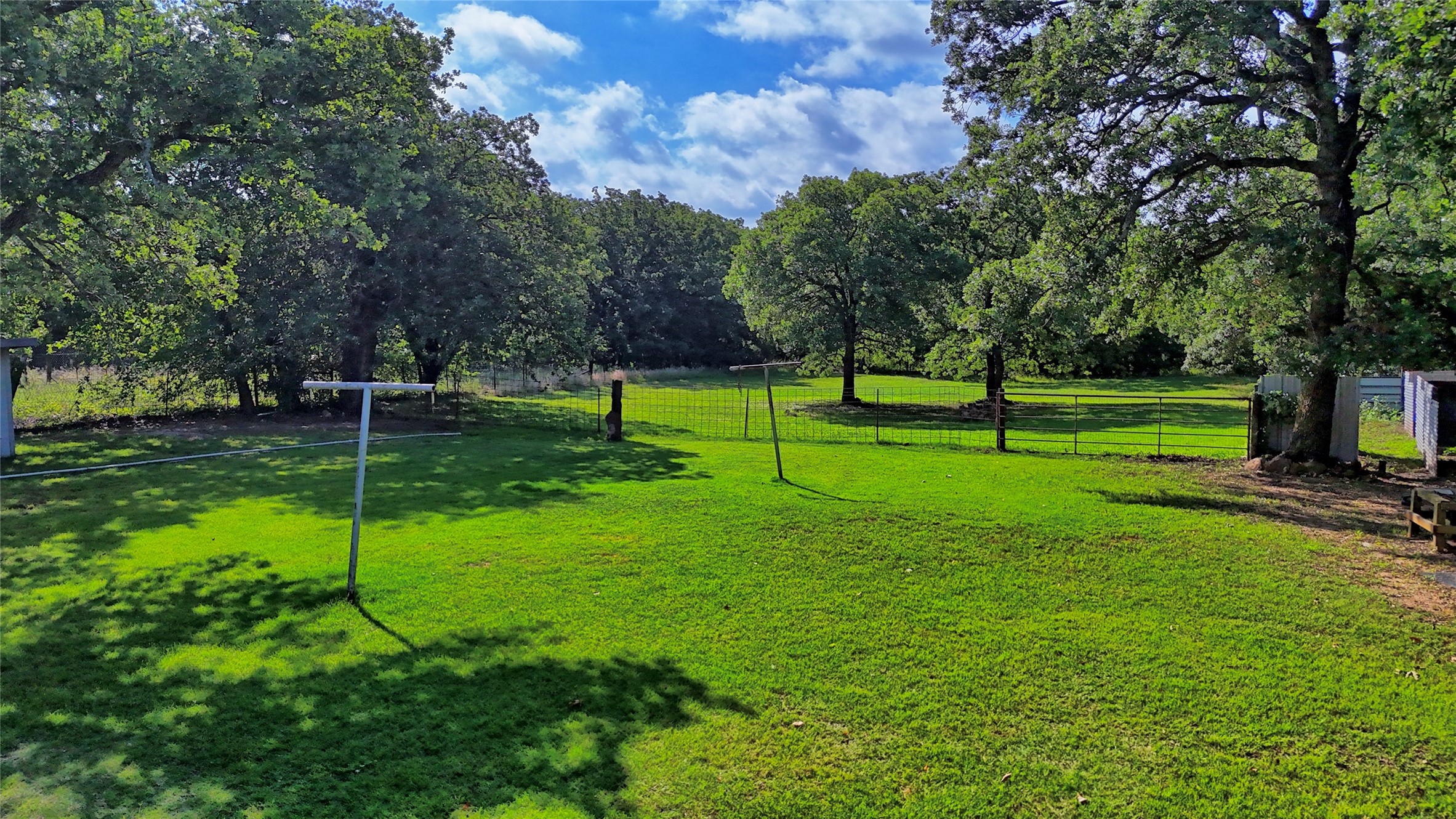 864 Upper Montague Road Bowie TX 76230