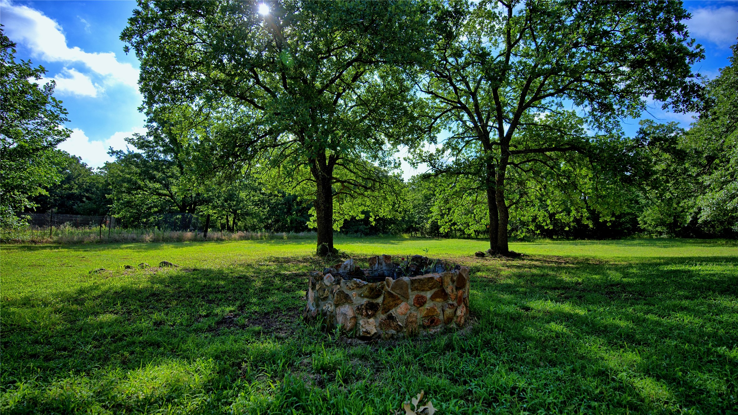 864 Upper Montague Road Bowie TX 76230