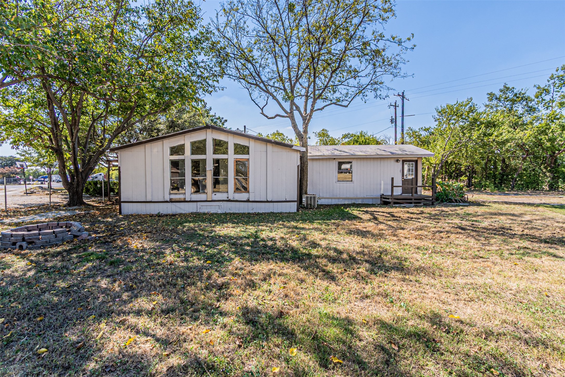 17381 Gaffield Road Justin TX 76247
