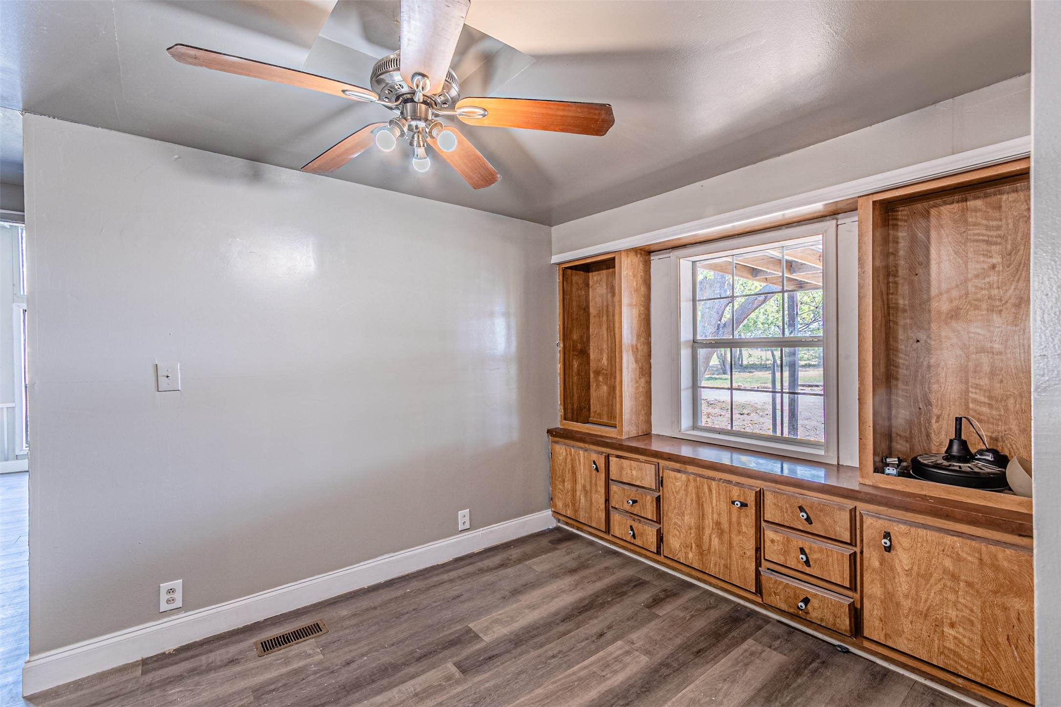 17381 Gaffield Road Justin TX 76247