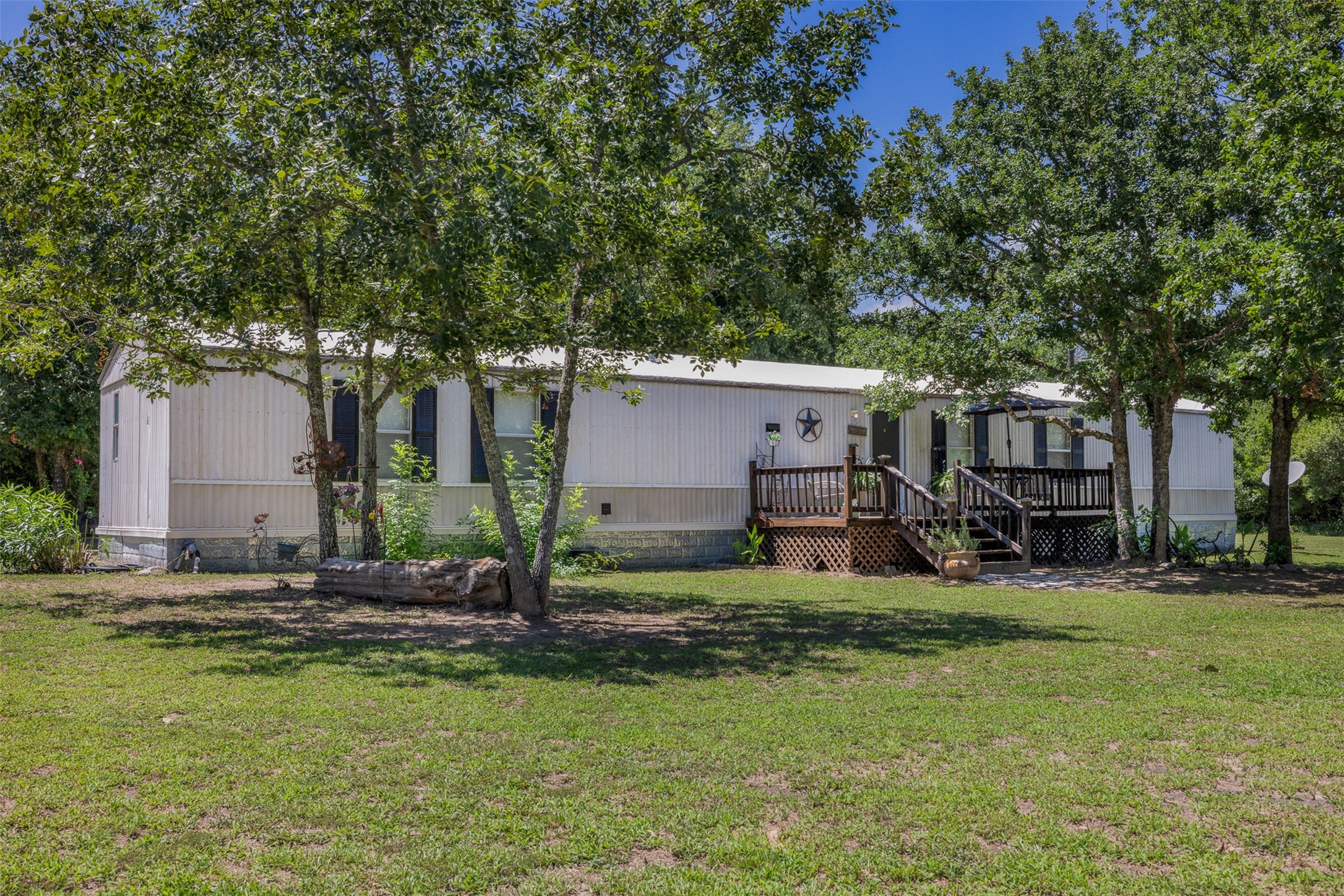 17750 County Road 224 Oakwood TX 75855