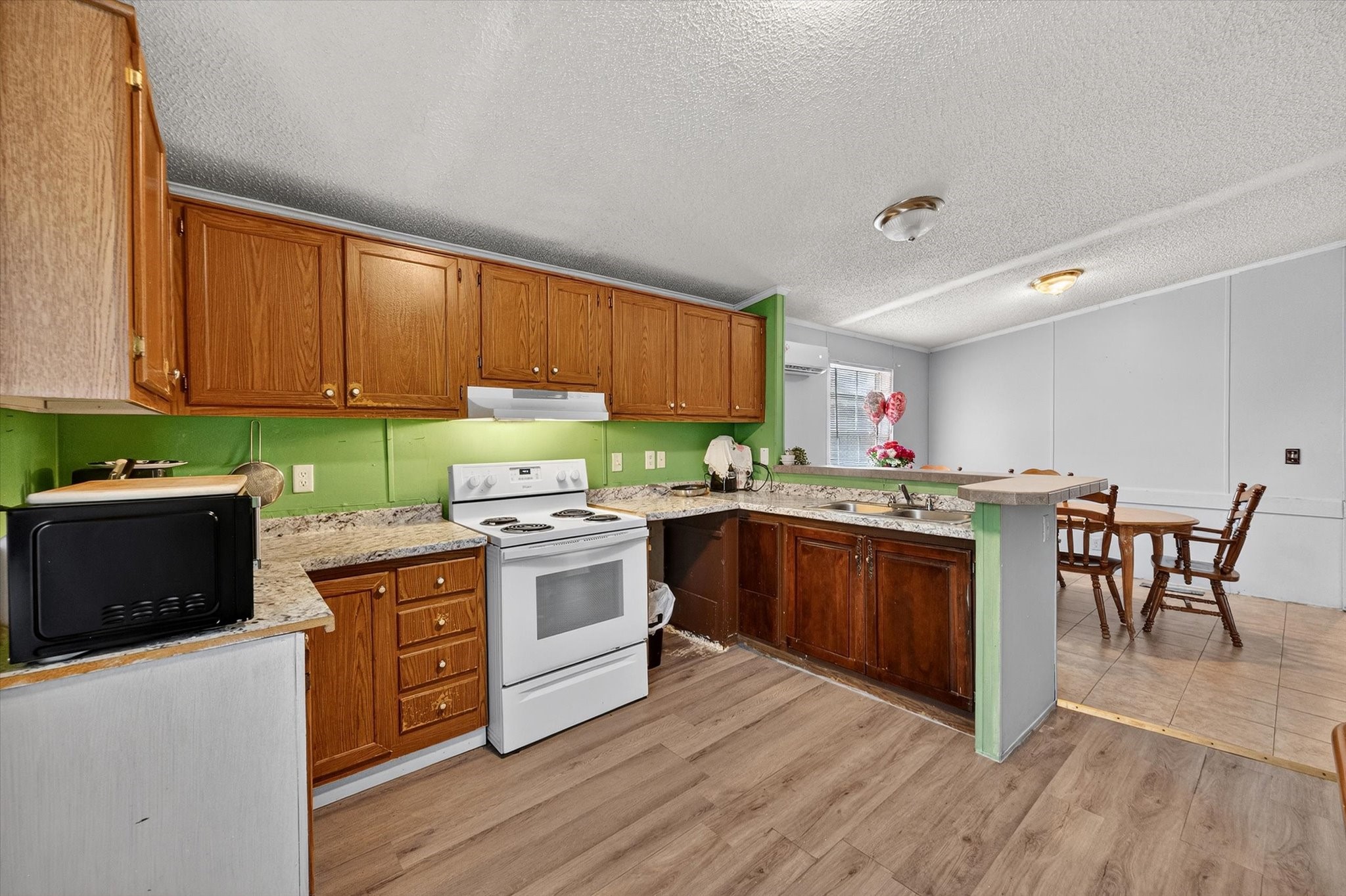 2301 W 13th Avenue Corsicana TX 75110