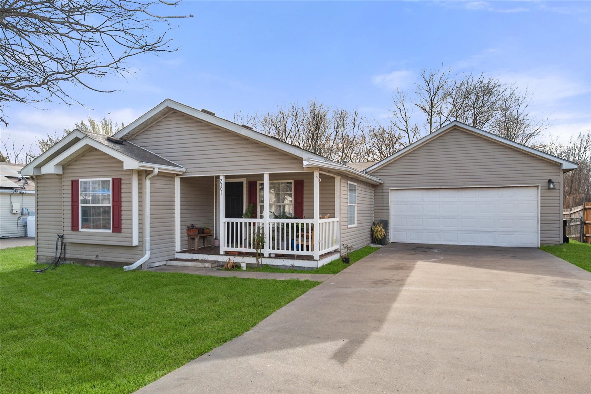 2301 W 13th Avenue Corsicana TX 75110