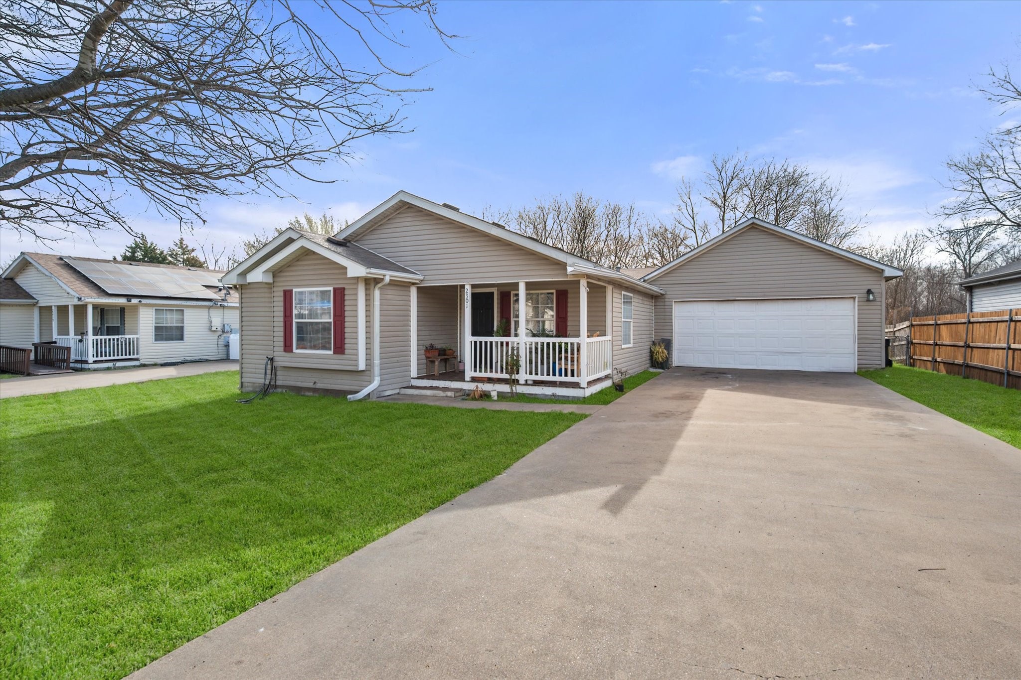 2301 W 13th Avenue Corsicana TX 75110