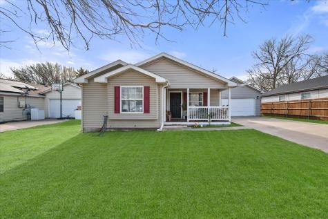 2301 W 13th Avenue Corsicana TX 75110