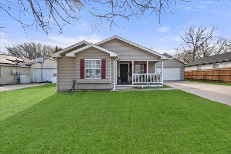 2301 W 13th Avenue Corsicana TX 75110