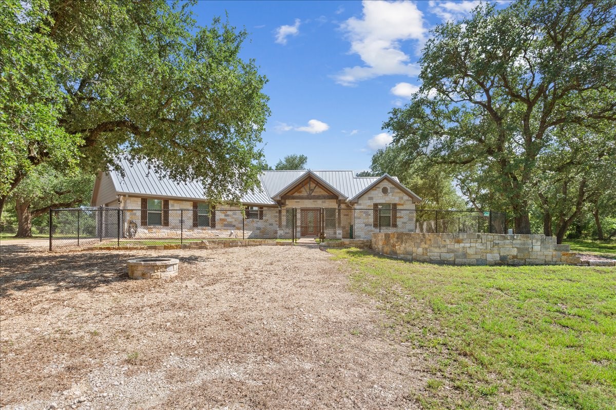 720 Cr 312 Mcgregor TX 76657