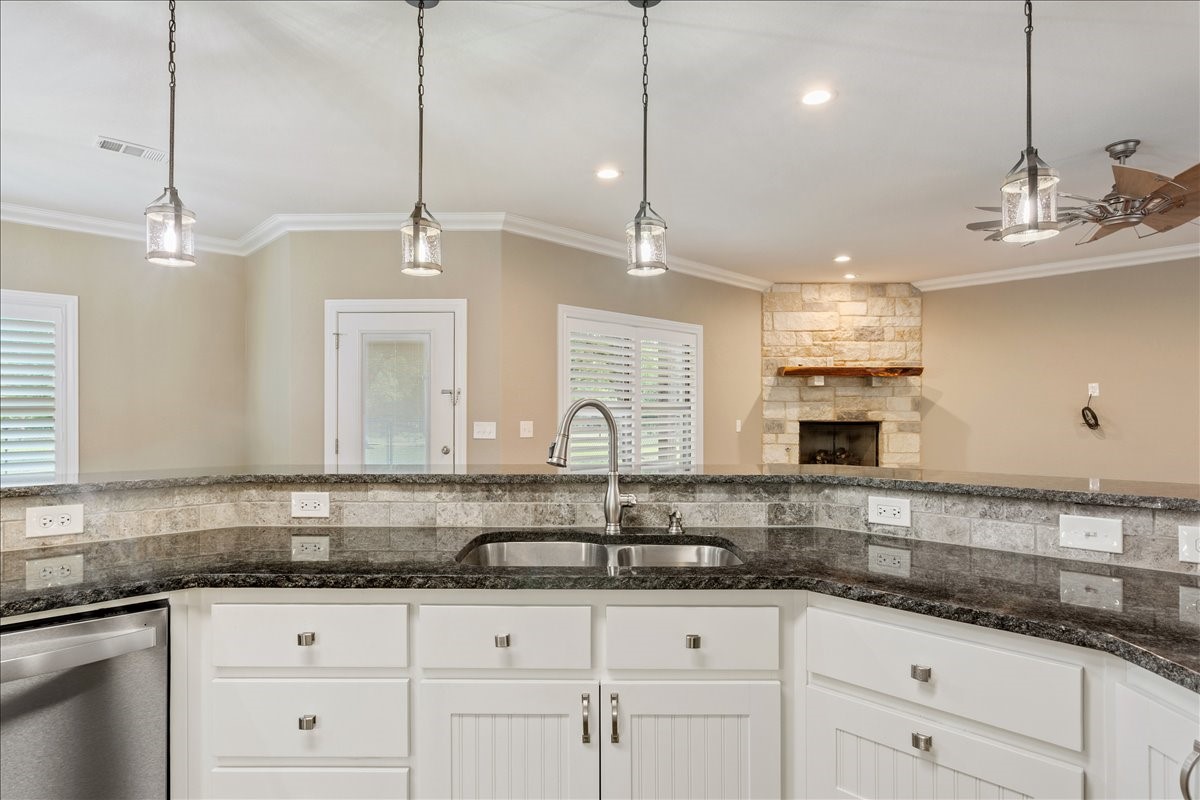 720 Cr 312 Mcgregor TX 76657